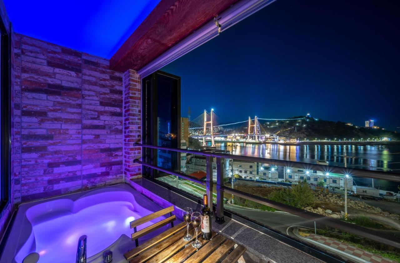 Yeosu View Foret Pension Exterior foto